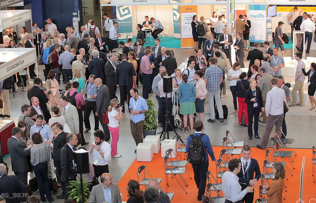 The picture shows informal socializing between workshops, plenary and parallel sessions.